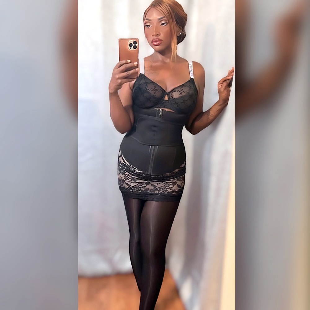 Meet your Posher, Charlette